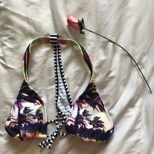 Roxy bathing suit top